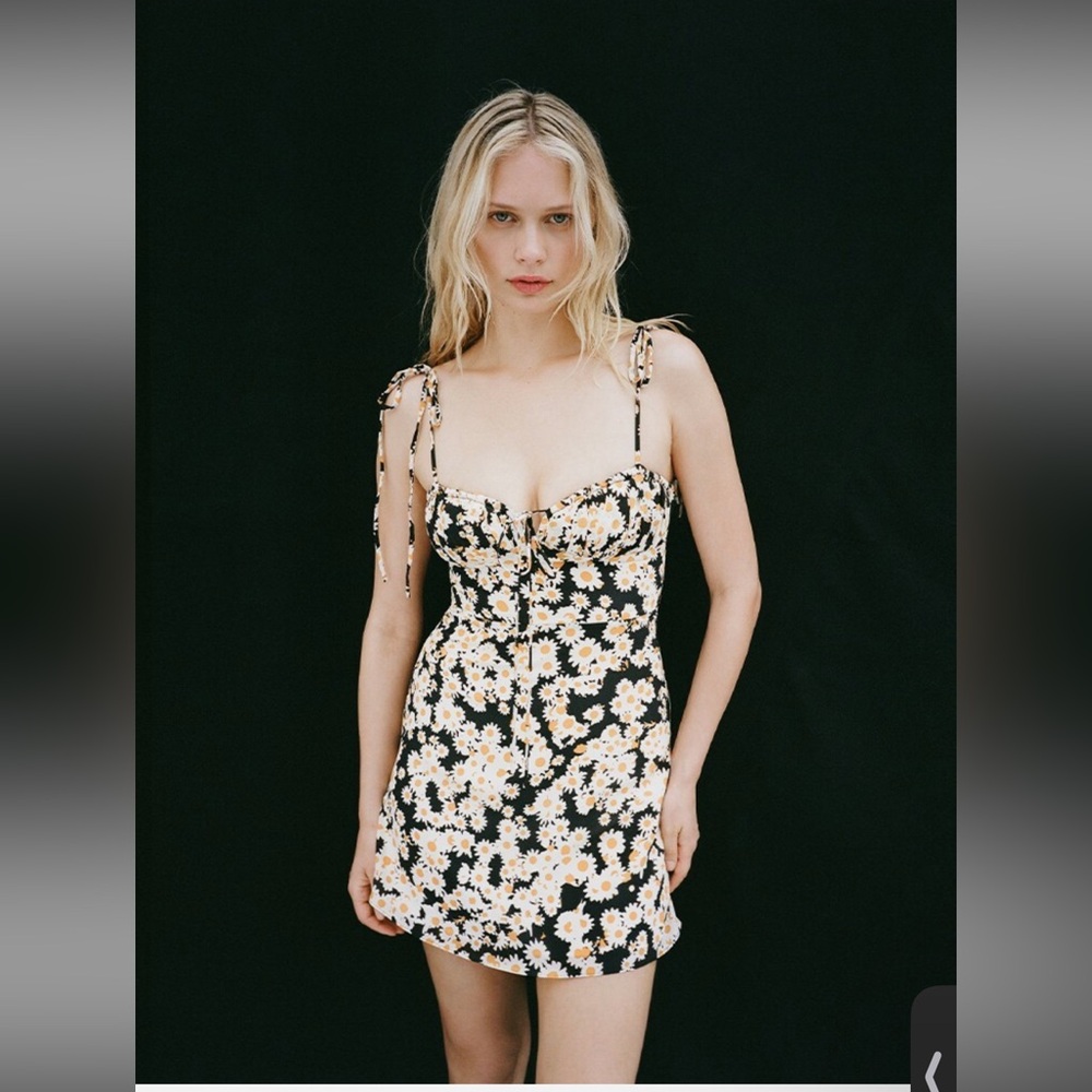 Realisation Par Silk The Devon Dress in Flower Power Daisy Print Size S - Picture 5 of 15